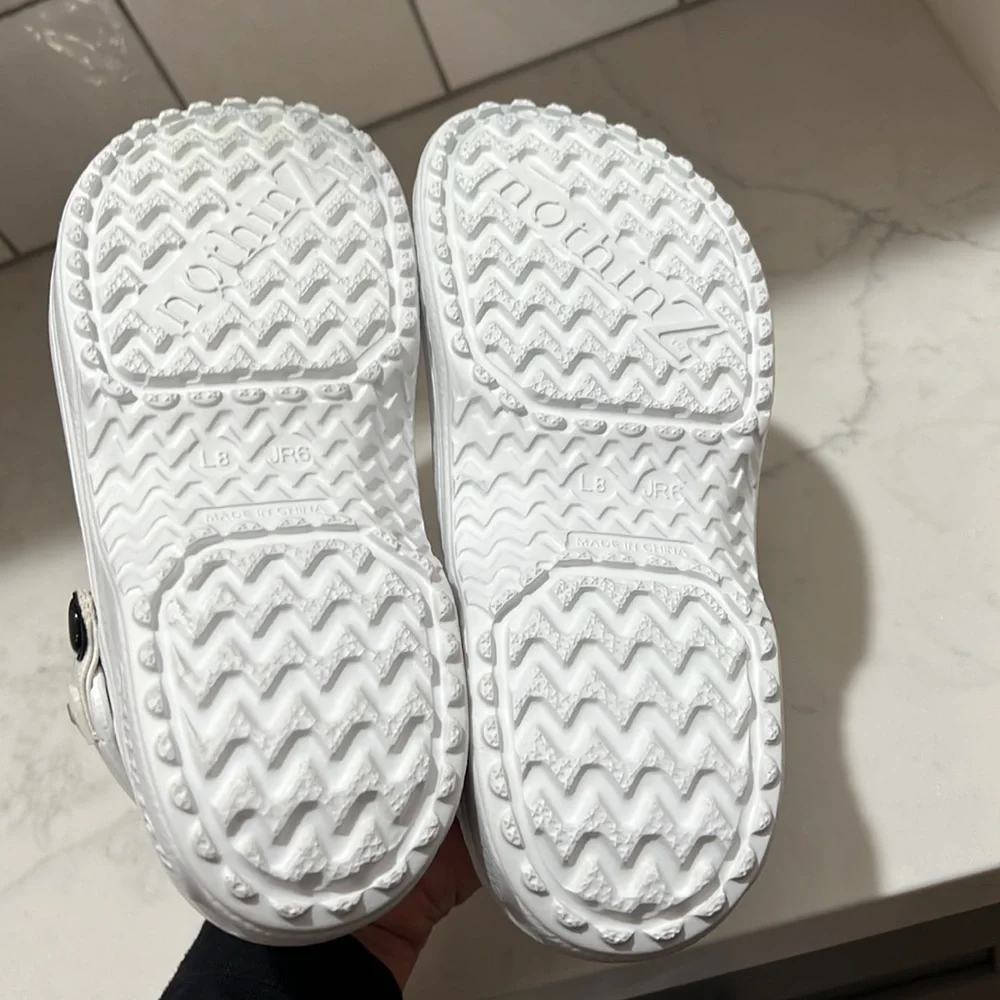 NWOT{nothinZ}Sz L8, JR 6 white Clog - Picture 7 of 8